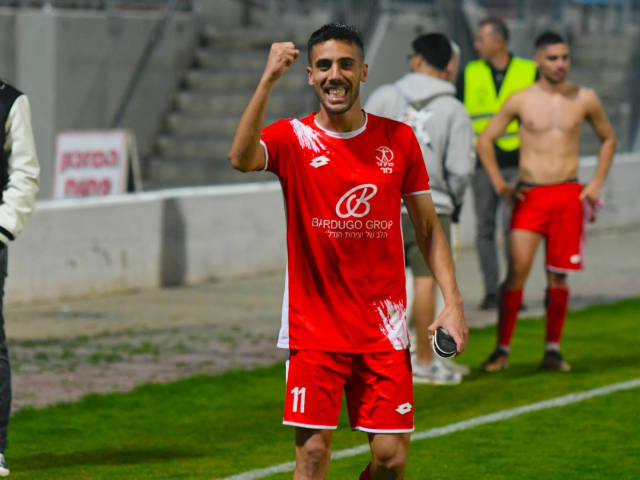 כיכב והוסיף שער. אגמי (אבי רביבו)